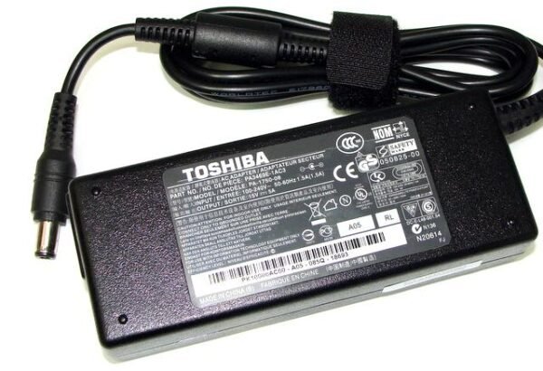 Toshiba laptop adapter 15v/5a