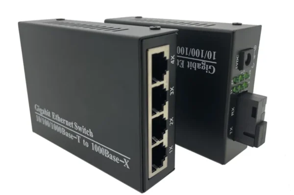 20km Fiber Optic Media Converter 10/100/1000Mbps Ethernet Switch with 4 RJ45 Ports & 1 SC Fiber Unique 4 Port Fiber Media Converter